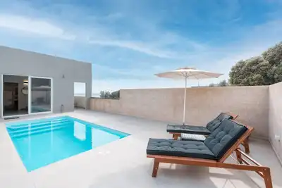 Image de Appartement 'Tesoro Del Mare with Private Pool 2' avec vue sur les montagnes, Wi-Fi et climatisation
