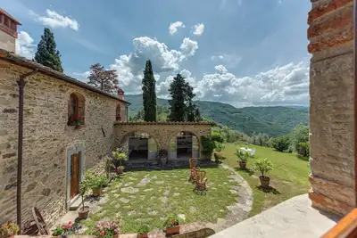 Image de Maison de vacances 'La Casa Di Colle' avec vue sur la montagne et jardin partagé