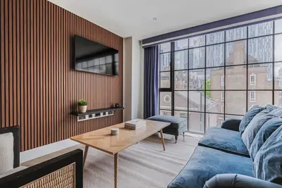 Image de Striking Shoreditch 2br, near Bars, Dining, & Shops, by Blueground