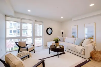 Image de Luxe Seaside Vacation Rental: Walk Downtown!