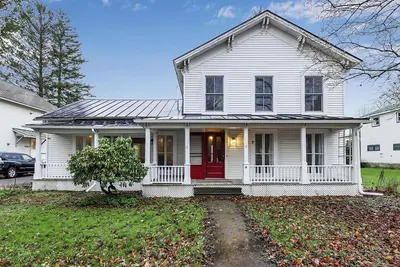 Image de Hearthstone House in the Village