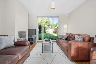 Fantastic, modern 3 bedroom house in West Didsbury. Close to all amenities.