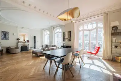 Image de Sun-drenched Sophistication, by Veeve
