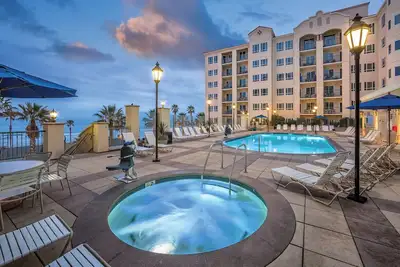 Image de Wyndham Oceanside Pier Resort | 2br Suite