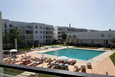 Image de Beautiful 2 Bedroom Apartment with communal pool