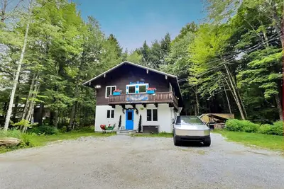 Image de BearHaus1- Central Ac, Firepit, pool, gym