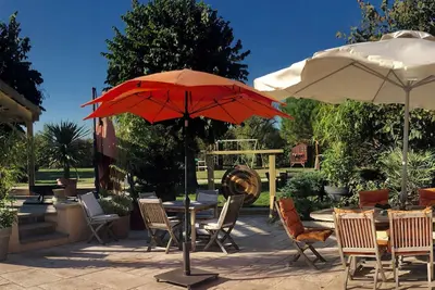 Image de Appartement indépendant dans propriété de caractère, avec Piscine Chauffée