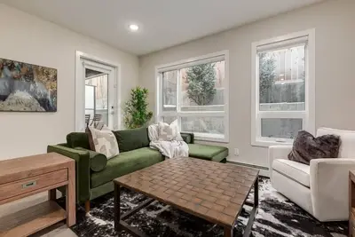 Image de Pet Friendly Apartment w/ Free Underground Parking