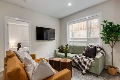 Image de Pet Friendly Apartment w/ Free Underground Parking