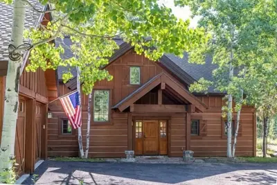 Image de Charming Chalet on the Golf Course