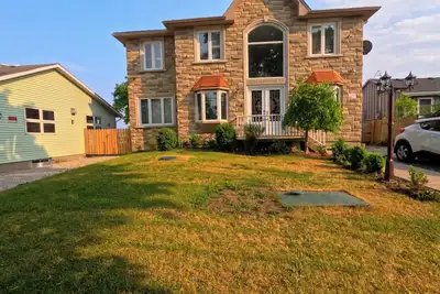 Image de Comfortable stay in a large home on the shores of Lake Erie