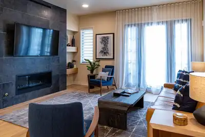 Image de Beautiful Condo| Great Plaza view Pet Friendly