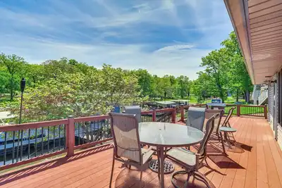 Image de Private Dock & Deck: Waterfront Camdenton Home!