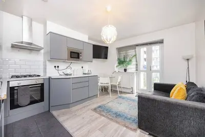 Image de Trendy 3-bed London apt w/ balcony and walking distance to Old St & Shoreditch