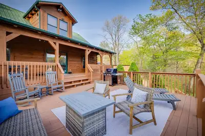 Image de Canyon Dream–Lakefront Nc Ski Resorts Dock Firepit