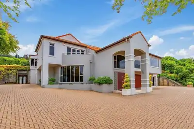 Image de Base: 14 Extra: $40<br>27 Te Urunga Place