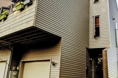 Image de Lake Channel 'Brewhaus' Townhouse: 2 bedrooms with 6 levels on Lake Winnebago