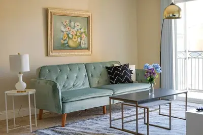 Image de Sleepover | Dashing 1bd/1ba + Balcony - Okc