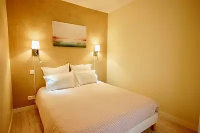 Image de Comfortable 01 bedroom apartment near Champs Elysées