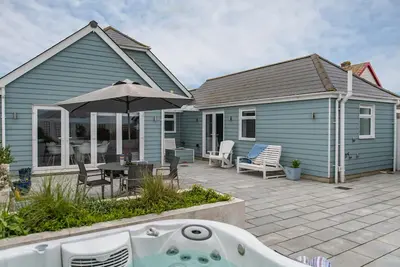 Image de Pebble Fish, a holiday let by Bloom stays - sleeps 8 guests in 4 bedrooms