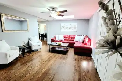 Image de 6 bdrms-3 baths-2 Kitchens-2 Living Rooms - Easy Access to Red Rocks / Downtown!