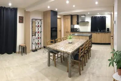 Image de Logement de 80 m2 pour 1 Ă 6 personnes dans un corps de ferme et cour privative