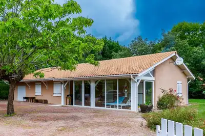 Image de belle villa  3000 M2 parc clos 7' de l'océan 1 'des commerces