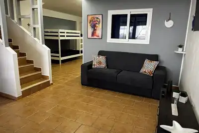 Image de Casa del Limone ideal for families and beyond. . . .
