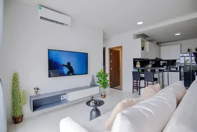 Image de White House/Luxury 3br, District 4, Center city & modern style