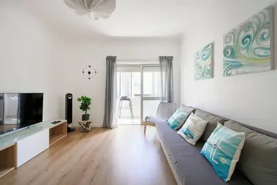 Image de Lovely 2 bed apartment in quiet Lisbon South Bay - Close to the best beaches!