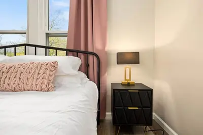 Image de Tranquil 3-Bed Retreat: Sleeps 7