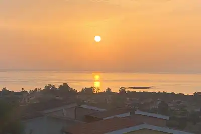 Une Terrasse Avec Vue Sur La Mer