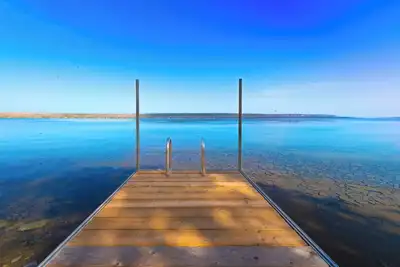 Image de A Frame Cottage on the Lake - Wiarton, Ontario