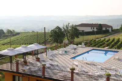 Image de Villalta - villa sorrounded by vineyards with an amazing view over the hills