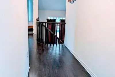 Image de 4br 2 king 3 Queen  6 beds in total  3 Gbps Wi-Fi