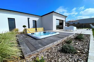 Image de Villa neuve pour 6 personnes avec Spa Carantec