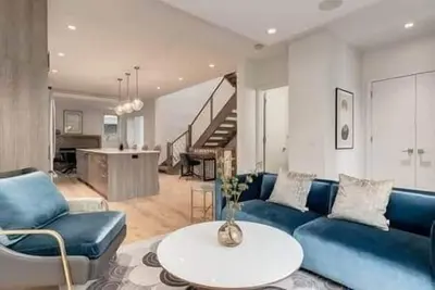 Image de The Anna | One of Calgary’s Most-Booked 5-Bed Homes in Marda