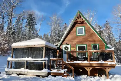 Image de Hillside Haven 1 Bedroom with Hot Tub