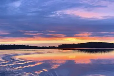 Image de Charming 3-bedroom house with Ac, WiFi and complimentary Canoe