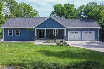 Image de New! Blue Oasis- Lakefront Getaway only 20 minutes from Murray State University.