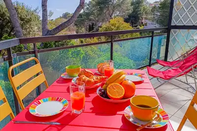 Image de Au calme, Plages 900 m, Belle Terrasse, Climatisé