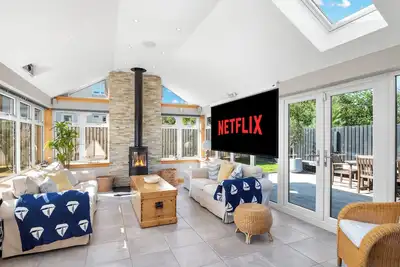 Image de Luxury House with a Hot Tub