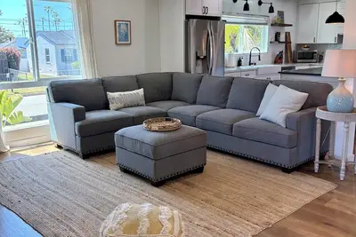 Image de Beautiful South Oceanside corner lot in an amazing, walkable neighborhood!