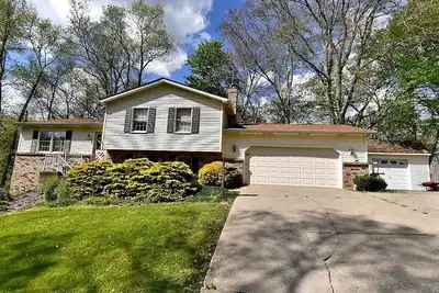 Image de Peaceful rental by the 18th hole—your serene oasis awaits!