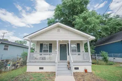 Image de Love Alley Cottage - In the Heart of Downtown Wilmington