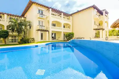 Image de 2br Condo great location, fast Wifi