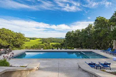 Image de Rancho Robles by AvantStay | ☀️🍷 Vineyard Villa w/ Views, Pool & Privacy