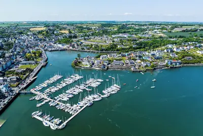 Image de 3 bedroom harbour view apartment in Kinsale