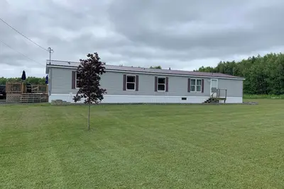 Image de Upnorth Getaway. Spacious 4 bedroom, 3 bathroom. On the Atv/Snowmobile Trails