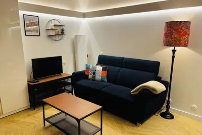 Image de Centre de Paris. Pompidou. Appartement en Rdc avec 2 salles des bains. 4p